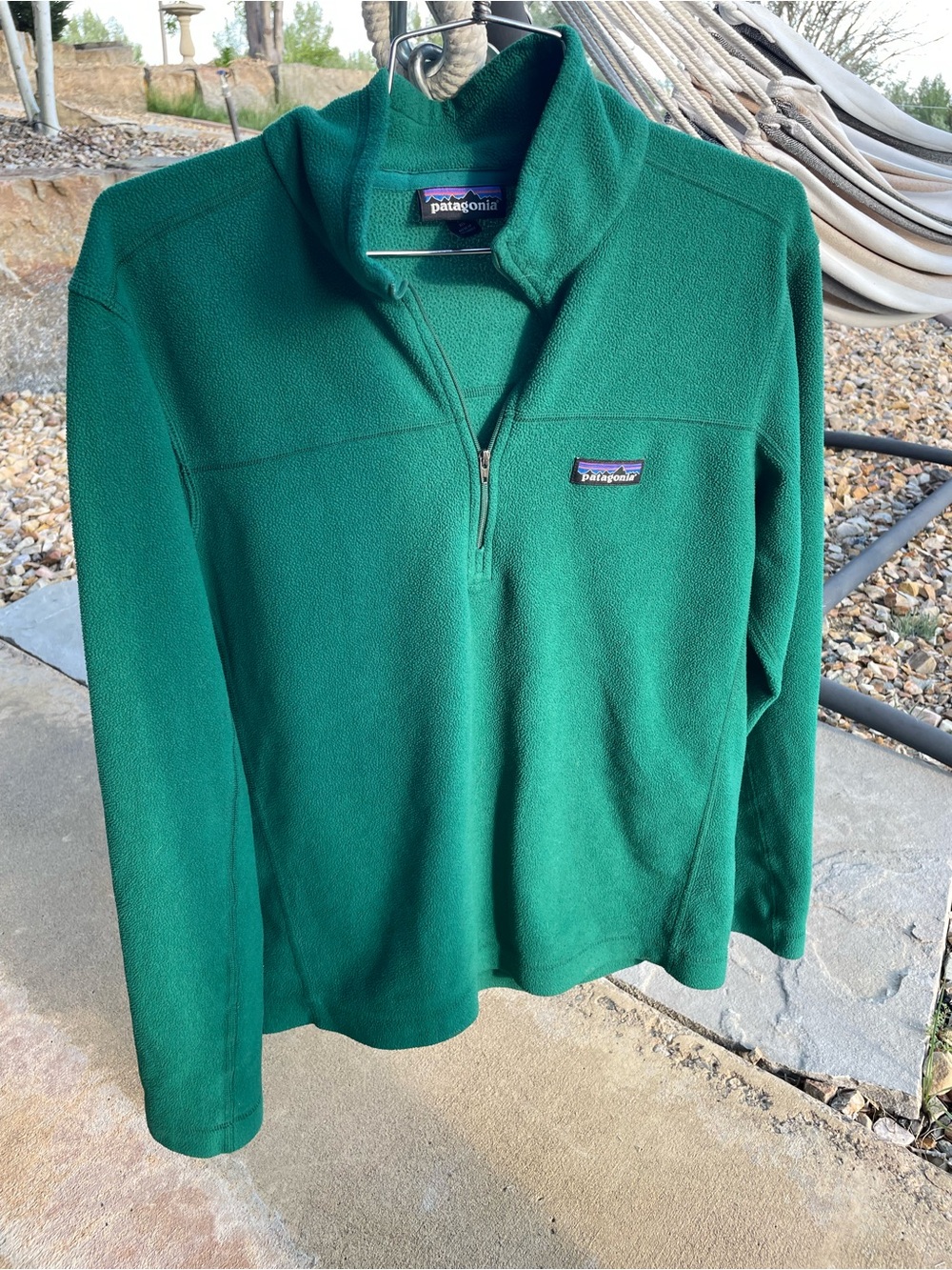 Patagonia base layer green half zip pullover fleece
